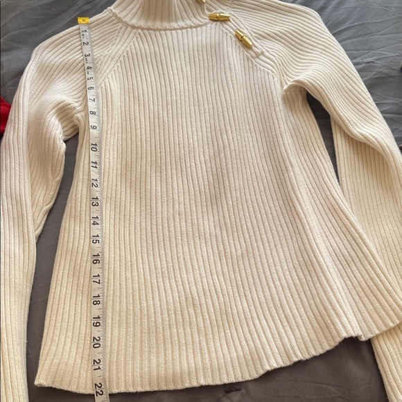 Ralph Lauren Cream Turtleneck Sweater with Gold Buttons - Picture 8 of 9